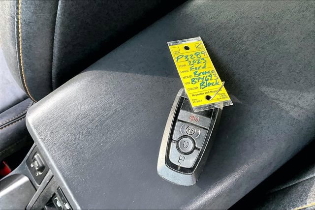 Used 2023 Ford Bronco Badlands image 35