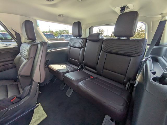 New 2027 Ford Expedition Max Platinum w/ Platinum Ultimate Package AWD/4WD image 15