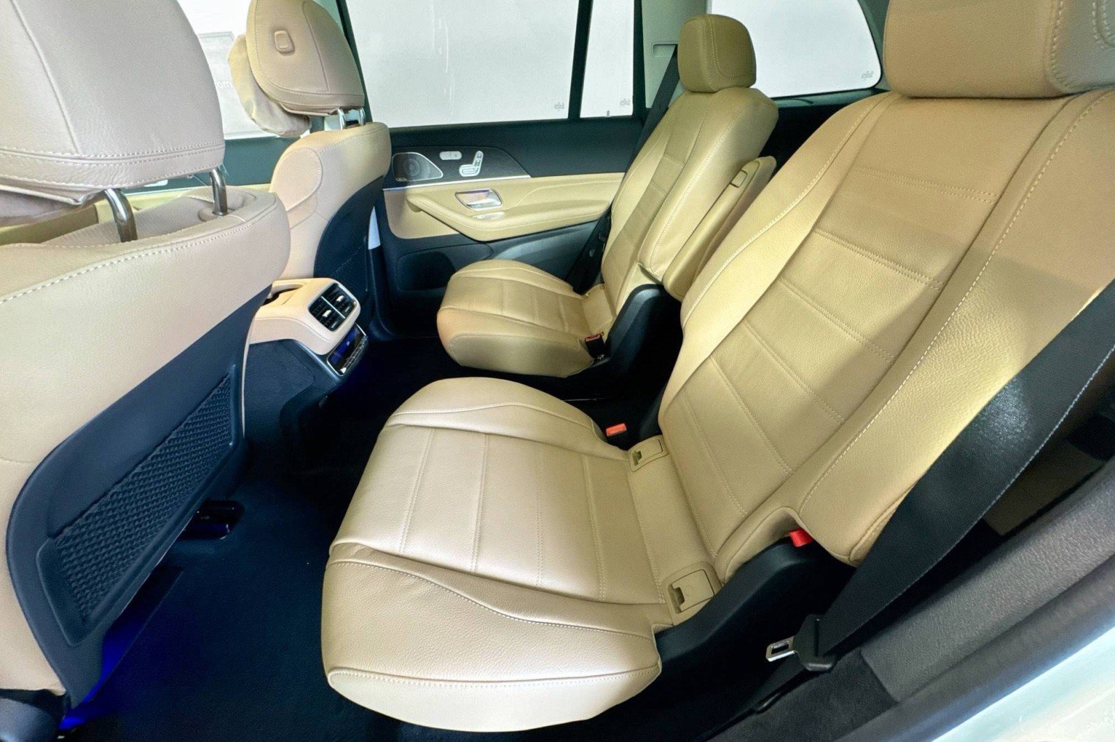 New 2026 Mercedes-Benz GLS 450 4MATIC image 22