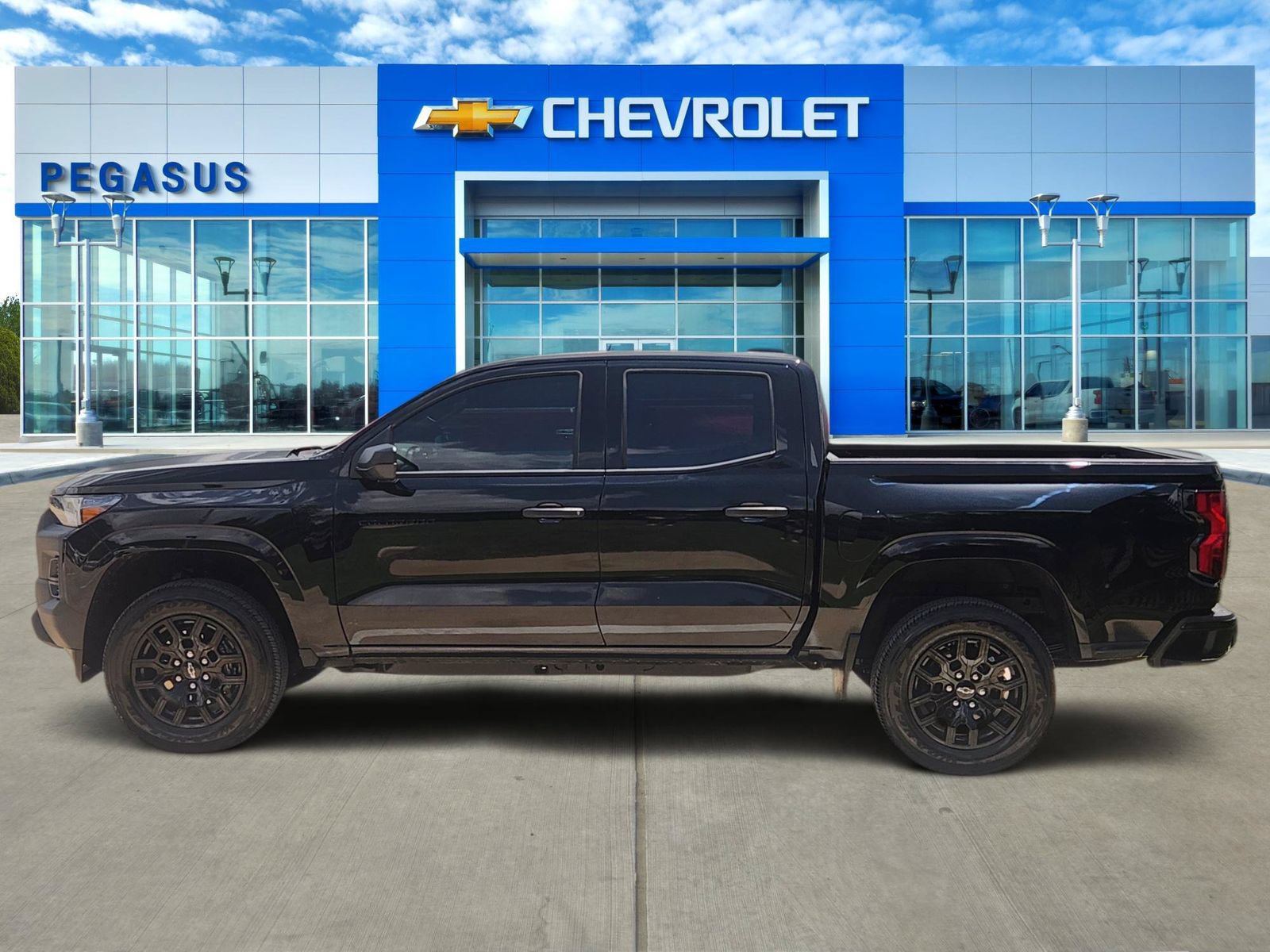 Used 2026 Chevrolet Colorado W/T w/ WT Custom Package RWD image 3