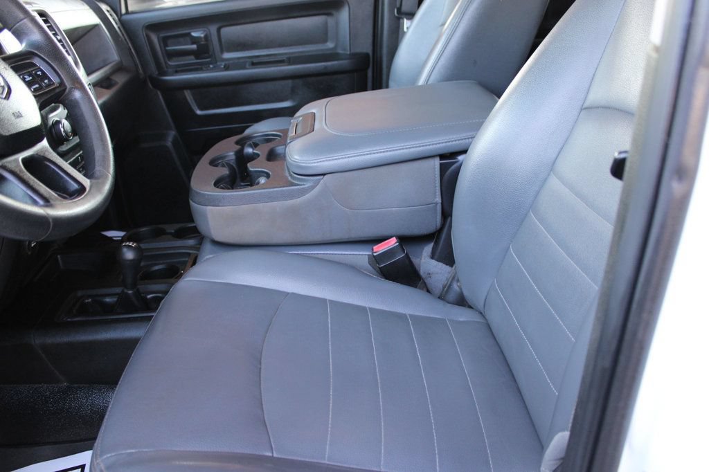 Used 2018 RAM 3500 Tradesman w/ Chrome Appearance Group AWD/4WD image 17