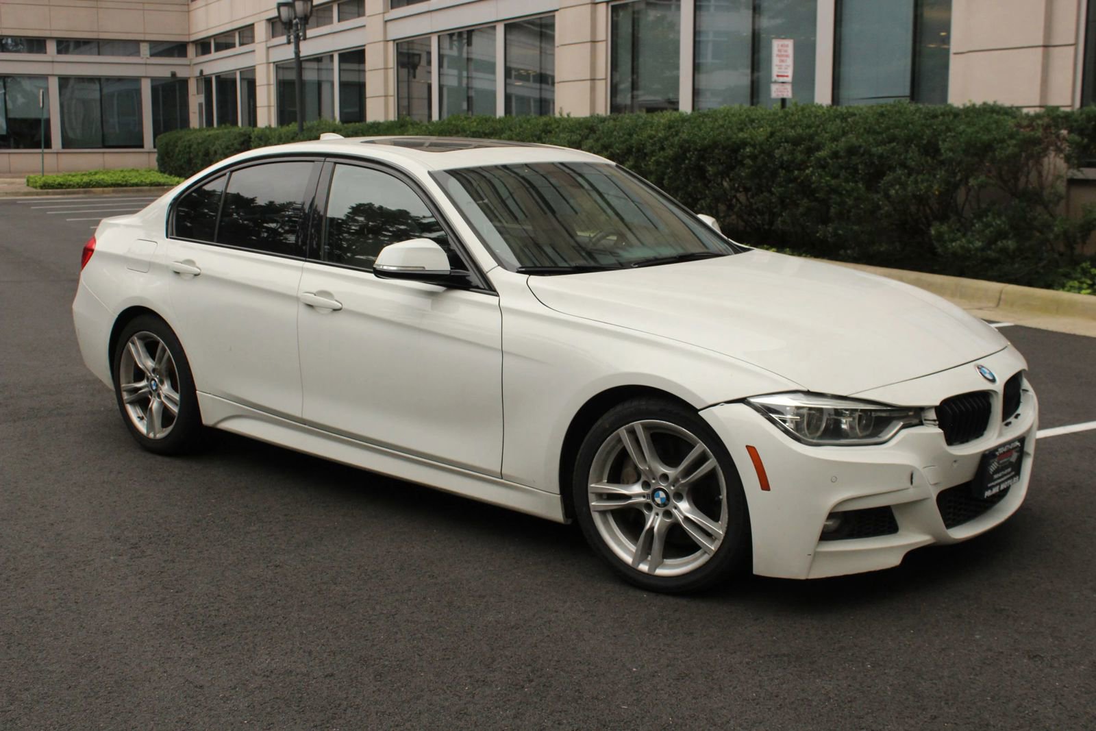 Used 2016 BMW 328i Sedan w/ M Sport Package