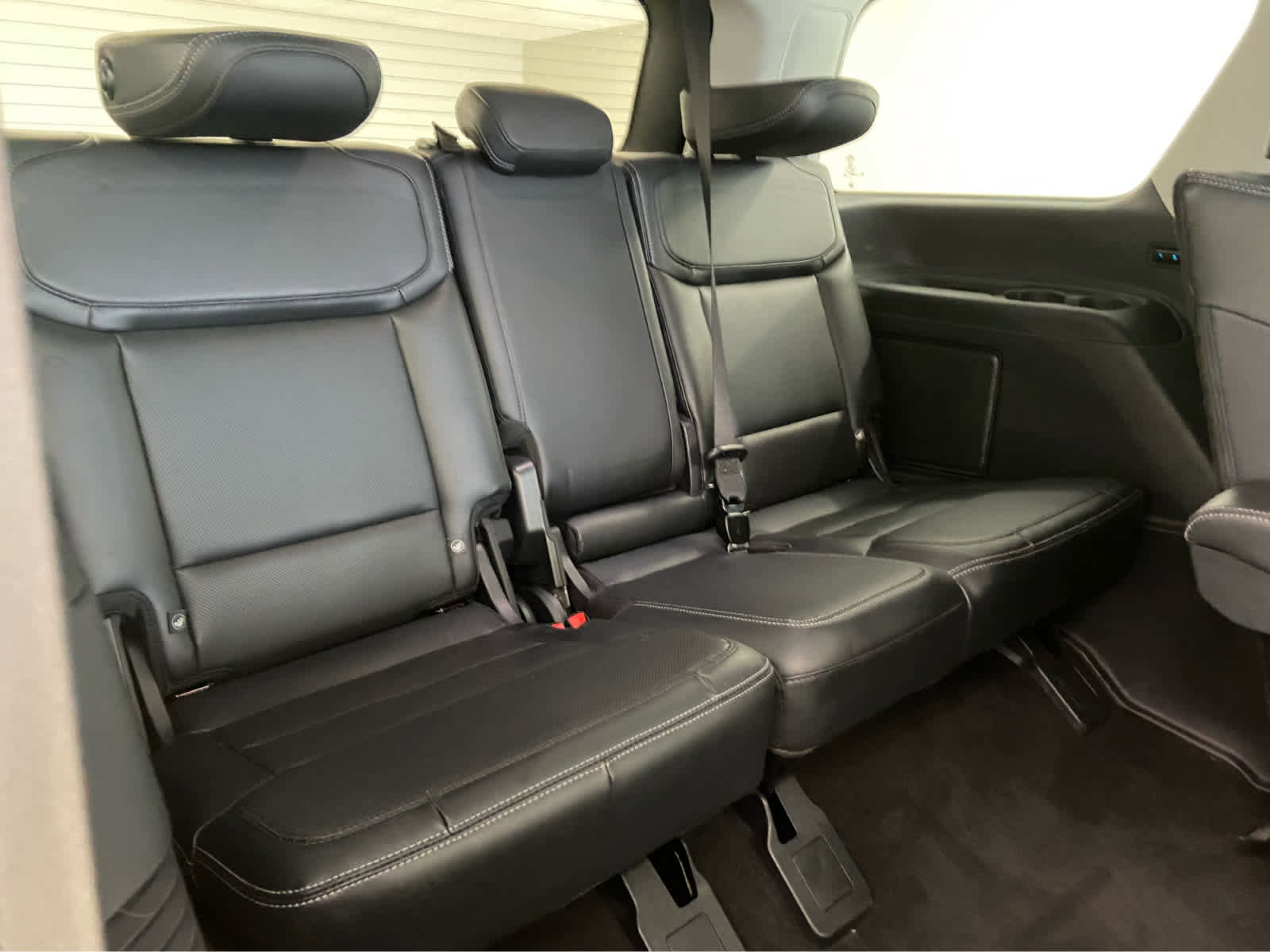 Used 2025 Ford Expedition Platinum image 21