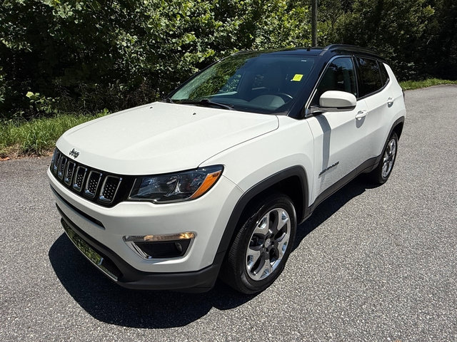 Used 2019 Jeep Compass Limited AWD/4WD image 2