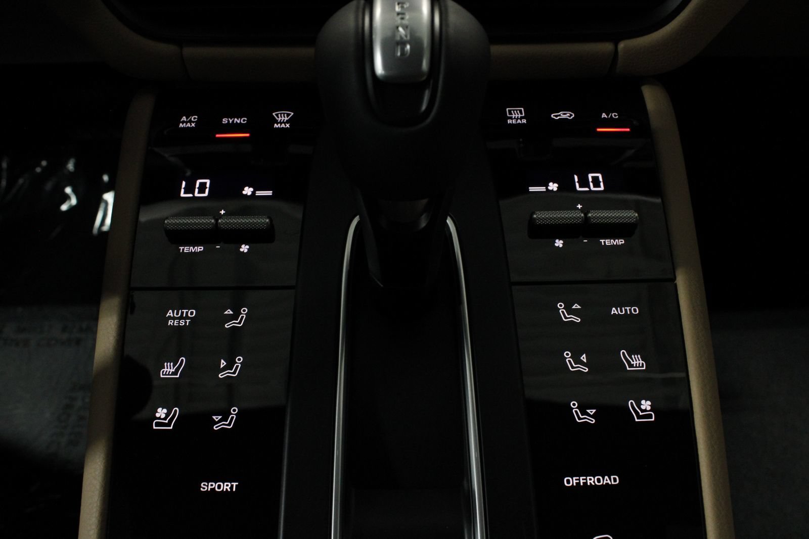 New 2026 Porsche Macan AWD/4WD image 29