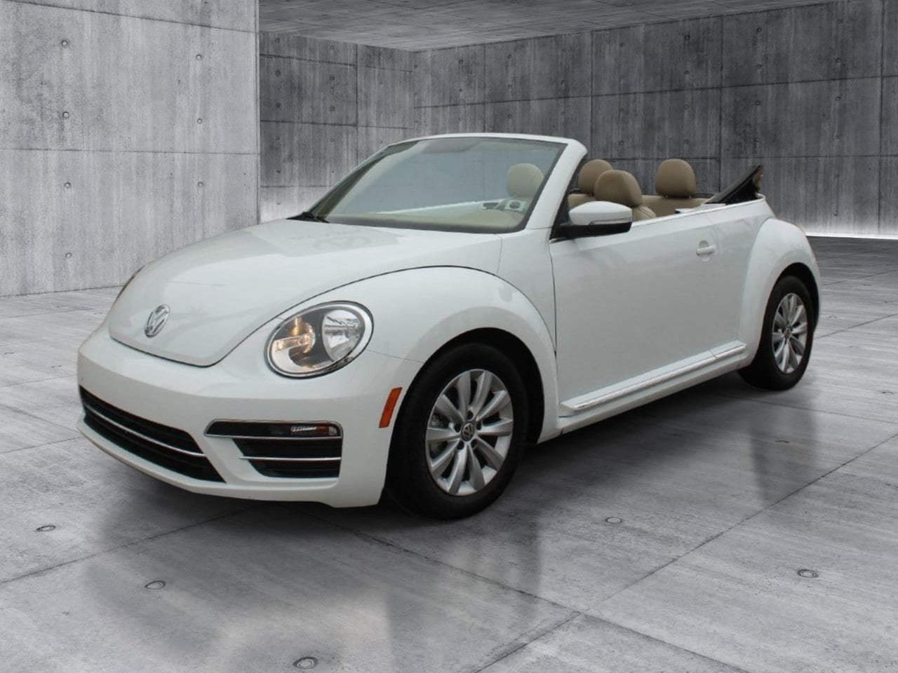 Used 2019 Volkswagen Beetle 2.0T S FWD image 20