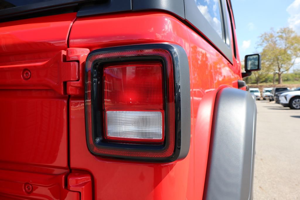 Used 2022 Jeep Wrangler Unlimited Sport image 36