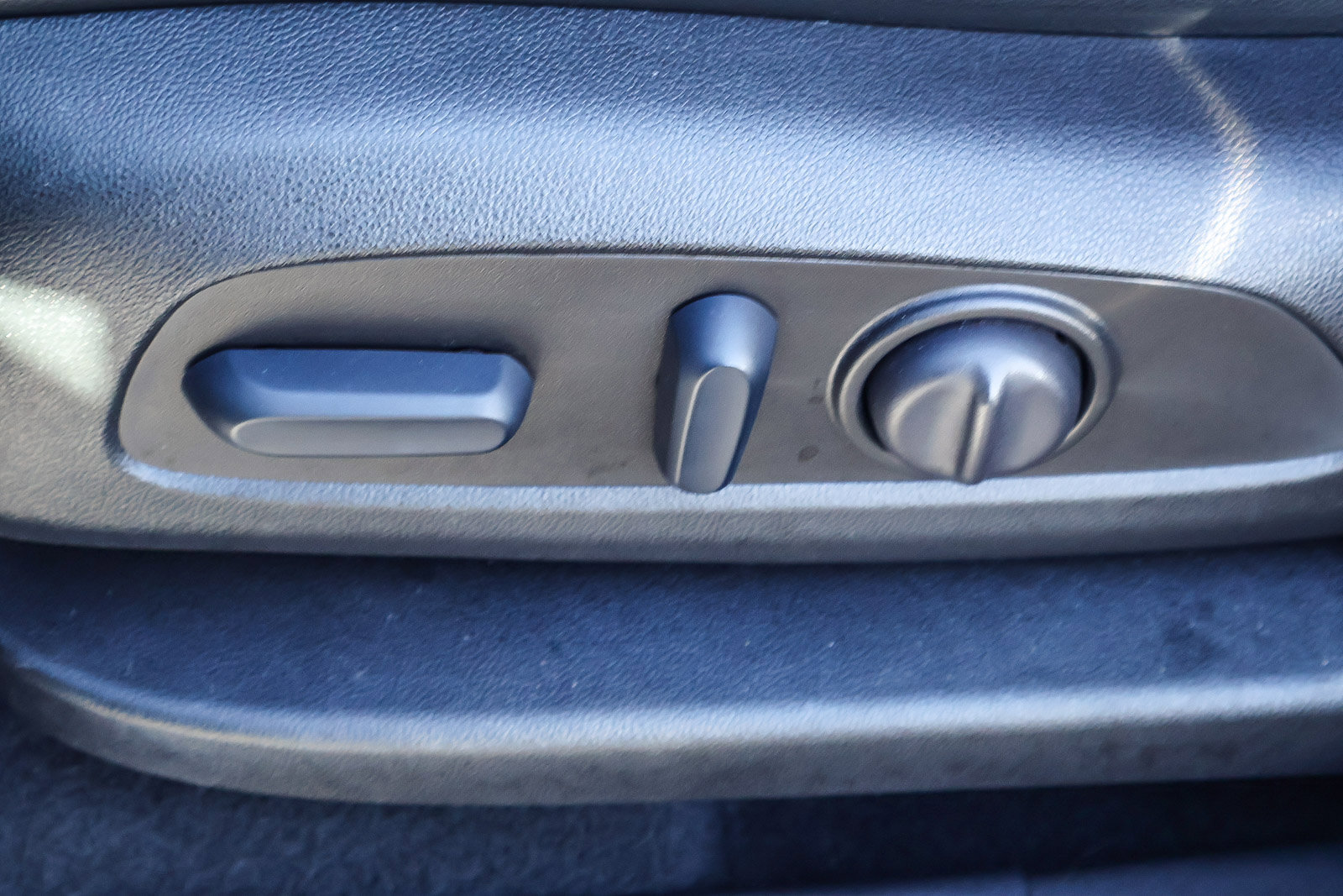 Used 2023 Chevrolet Equinox Premier image 12