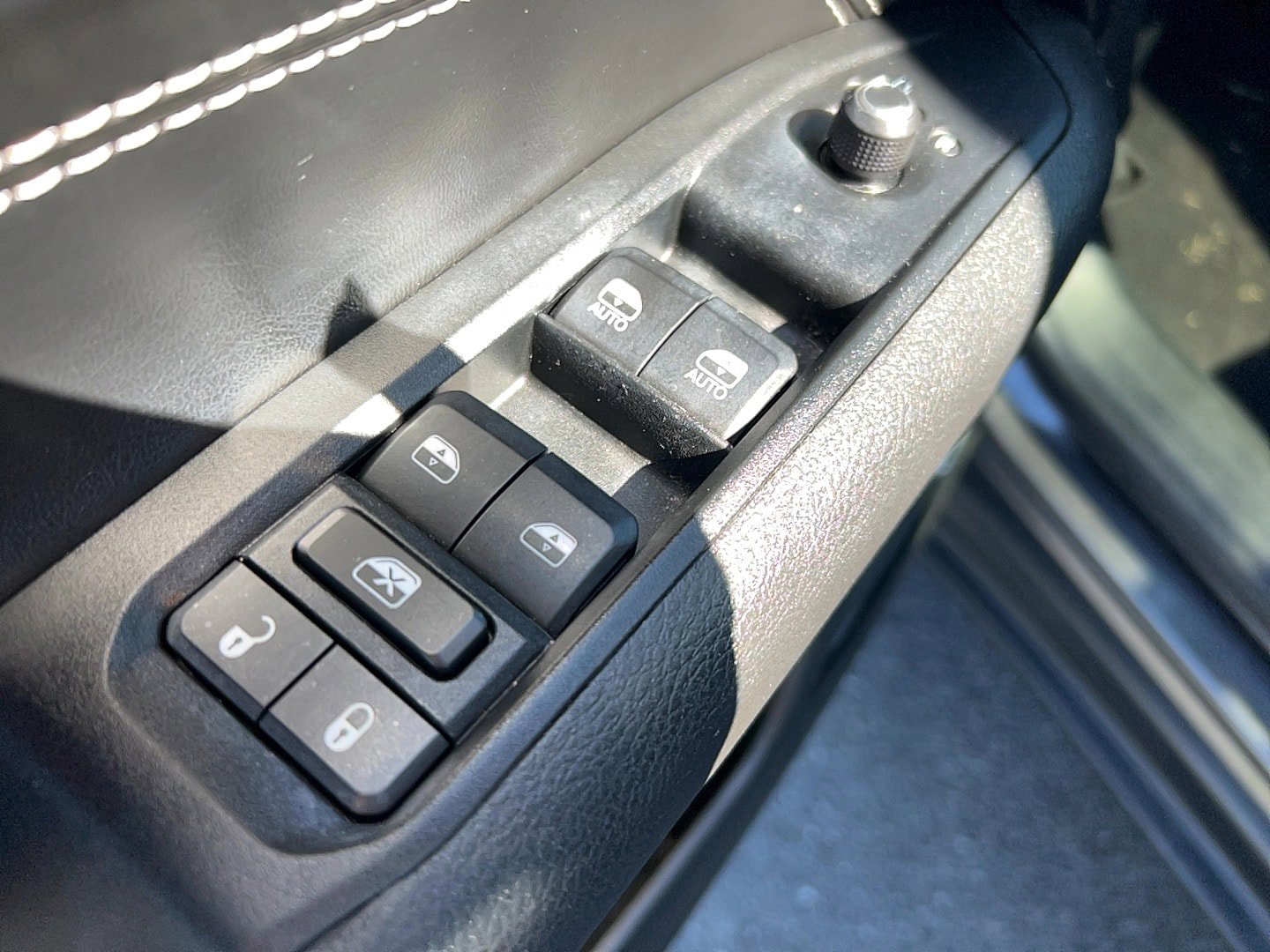 Used 2022 Jeep Compass Altitude w/ Sun and Sound Group FWD image 12