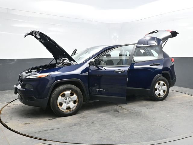 Used 2014 Jeep Cherokee Sport w/ Trailer Tow Group image 3
