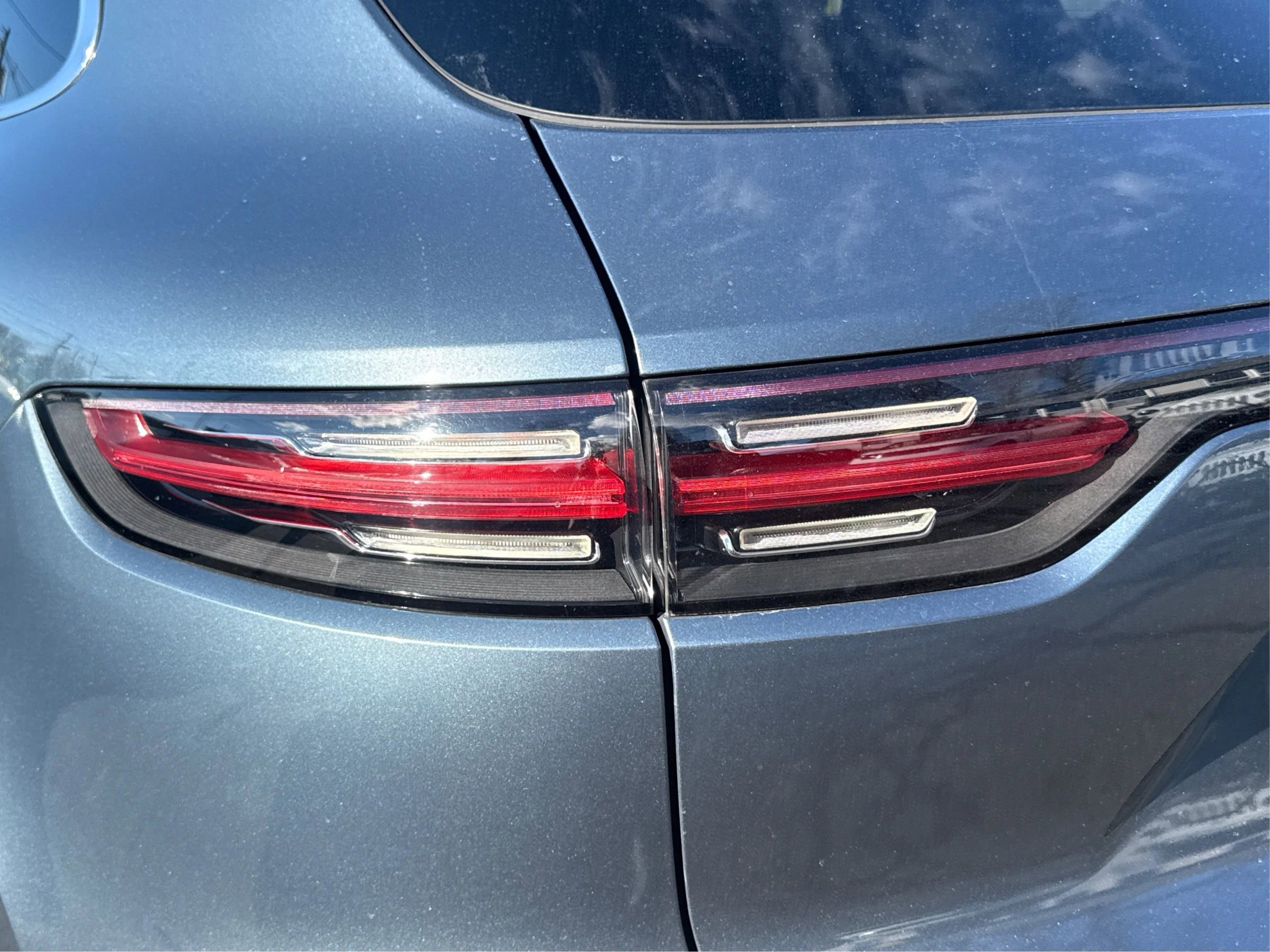 Used 2019 Porsche Cayenne image 28