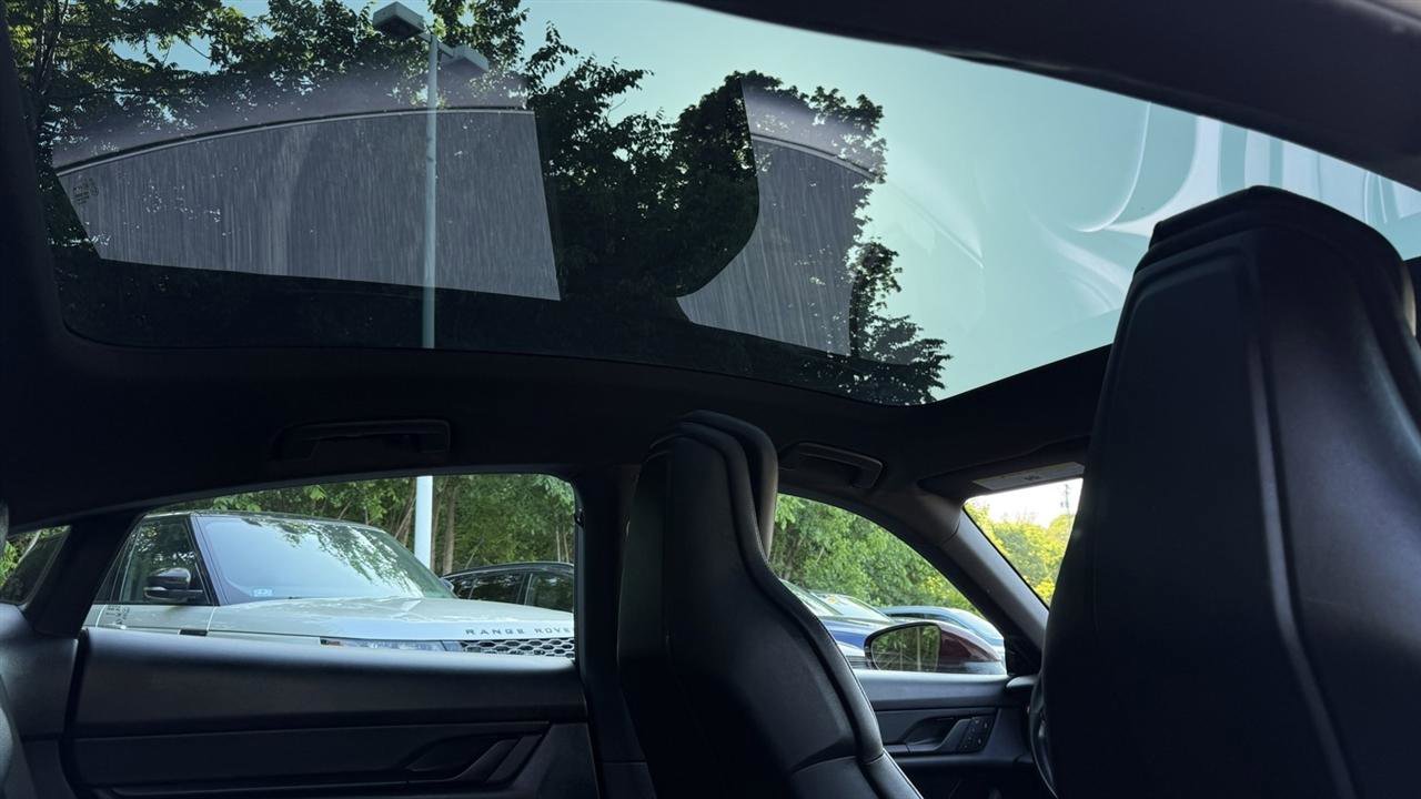 Used 2022 Porsche Taycan RWD image 43