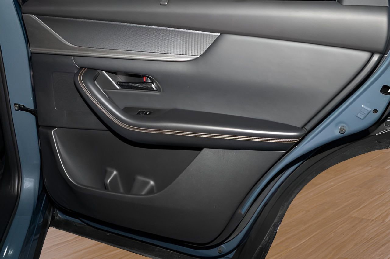 Used 2025 MAZDA CX-70 3.3 Turbo S w/ Premium Package image 14