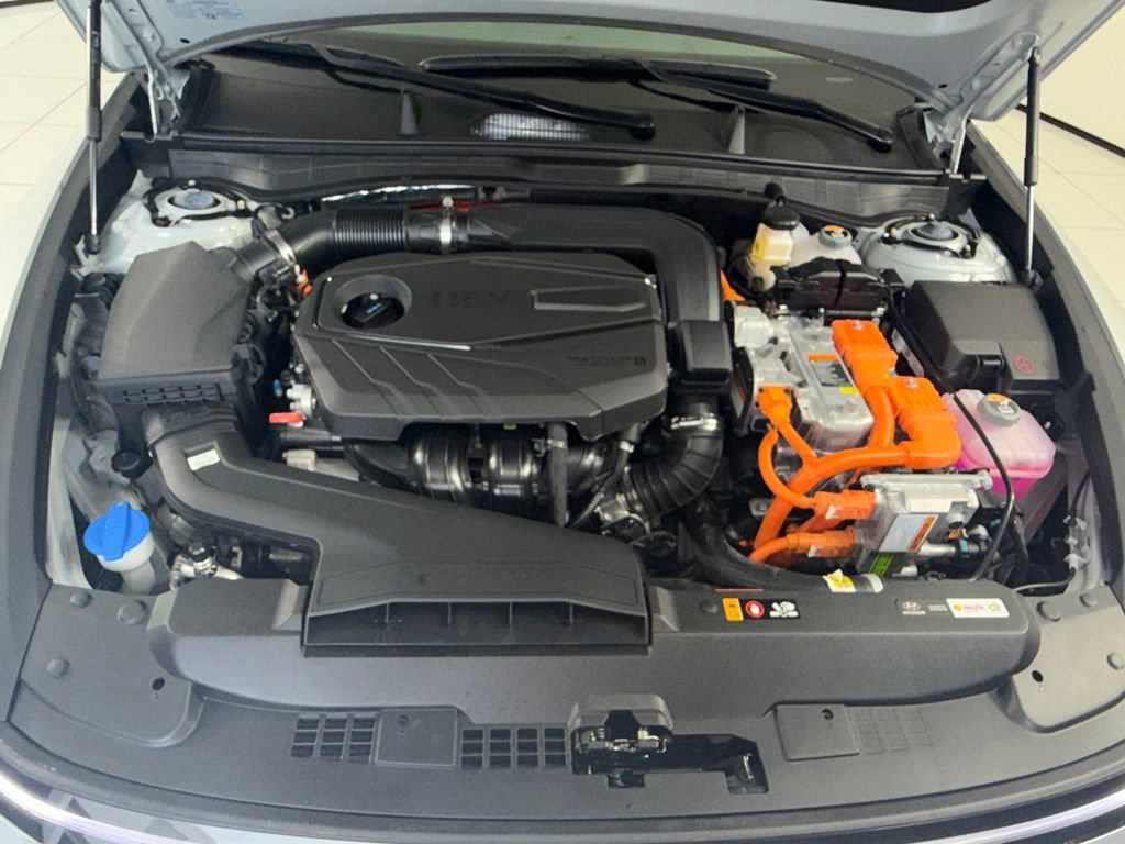 Certified 2025 Hyundai Sonata SEL FWD image 30