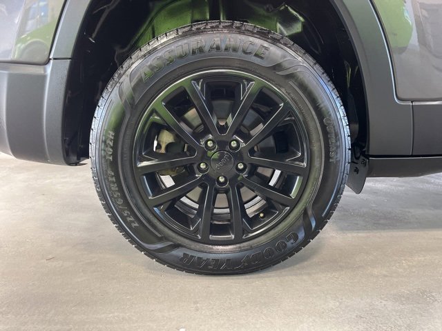 Certified 2020 Jeep Cherokee Latitude Lux w/ Comfort/Convenience Group image 9