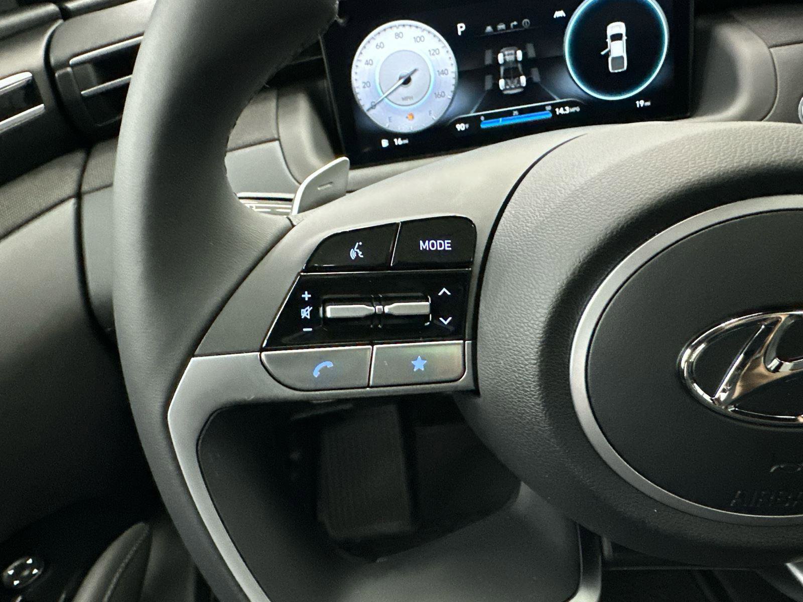 Certified 2024 Hyundai Santa Cruz Limited image 22