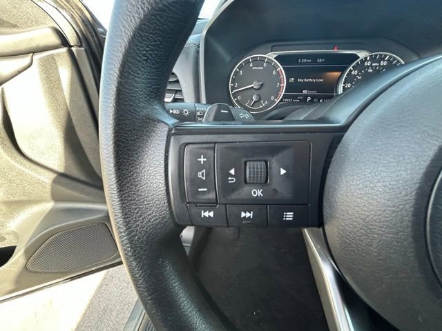 Used 2024 Nissan Rogue SV image 13