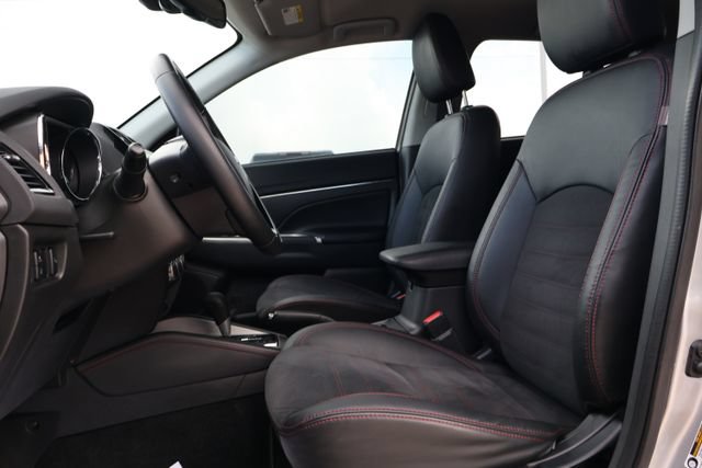 Used 2023 Mitsubishi Outlander Sport SE AWD/4WD image 9