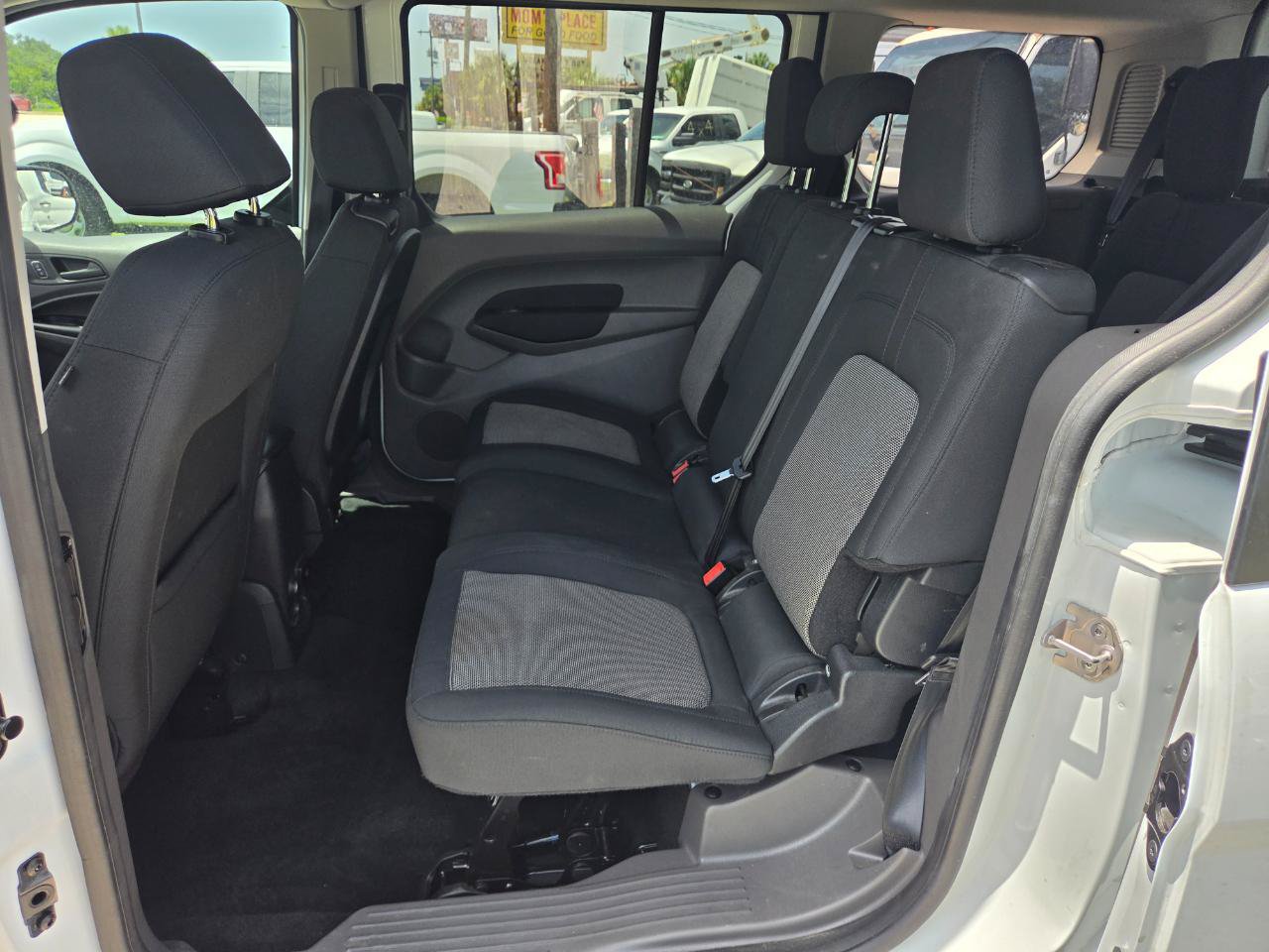 Used 2020 Ford Transit Connect XL FWD image 9