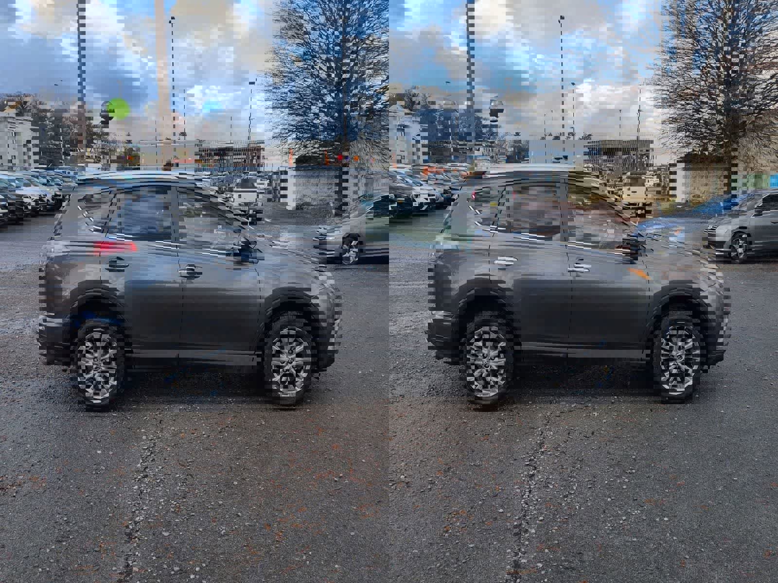 Used 2016 Toyota RAV4 Limited image 9