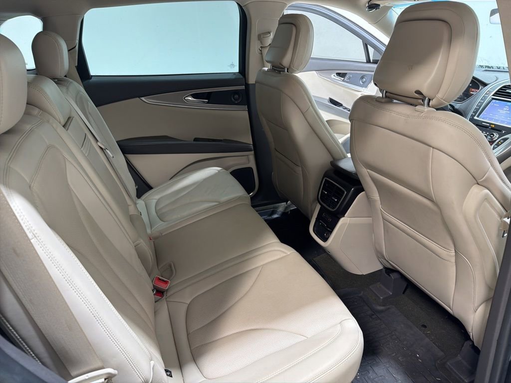 Used 2020 Lincoln Nautilus Reserve w/ Equipment Group 201A image 27