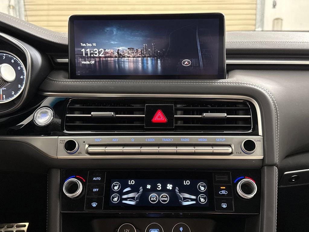 New 2025 Genesis G70 2.5T w/ Sport Prestige Package image 18