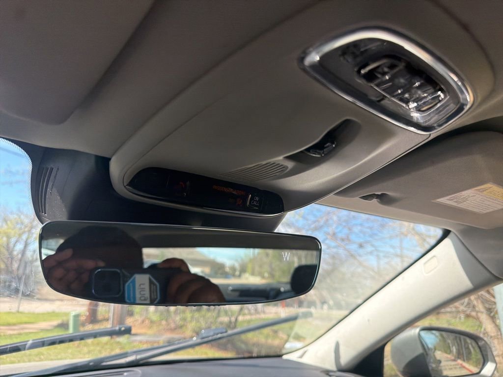 Used 2020 Volvo S60 T6 Momentum image 10