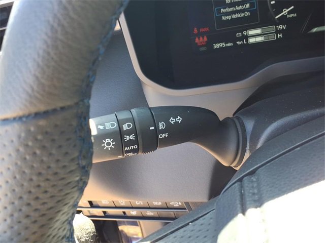 Used 2025 Toyota Tundra Platinum image 28