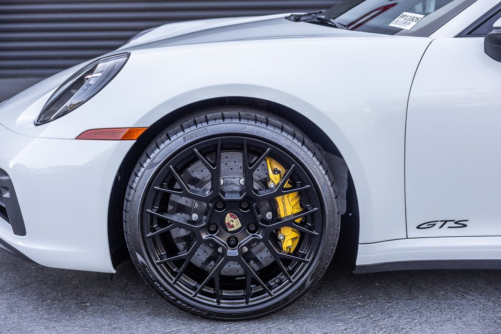 Certified 2024 Porsche 911 Carrera GTS RWD image 11