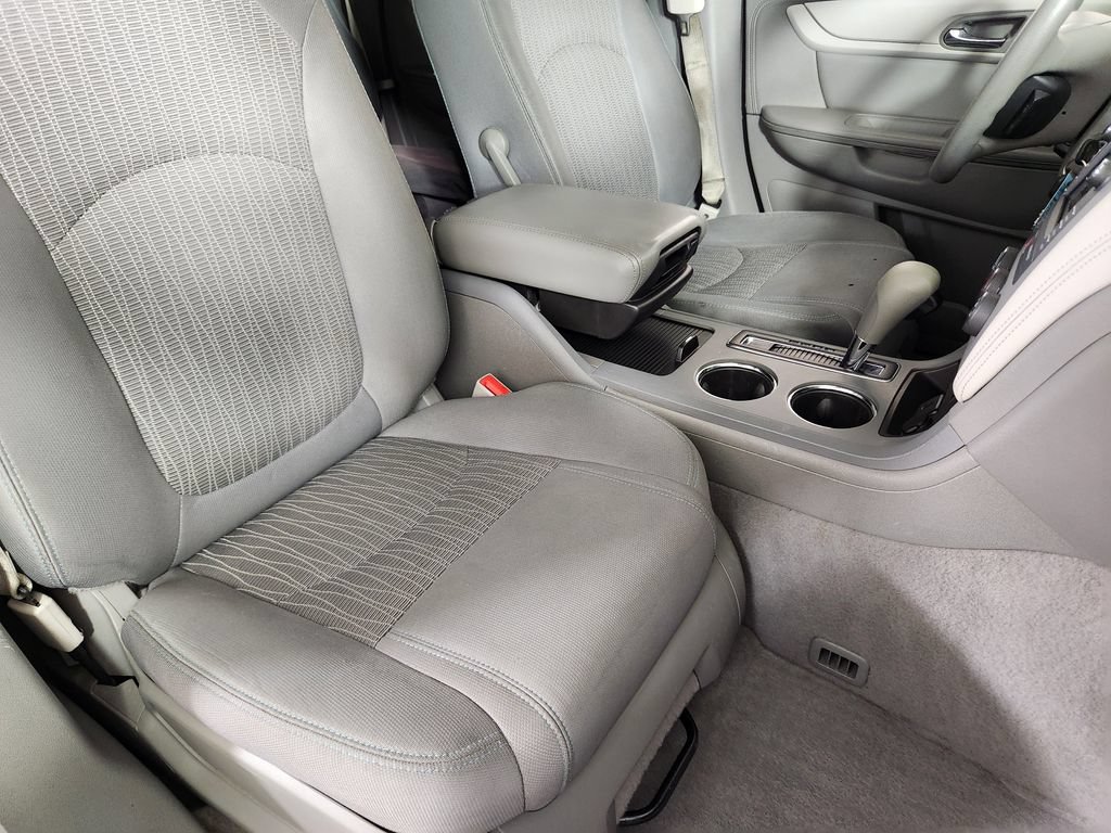 Used 2017 Chevrolet Traverse LS FWD image 10