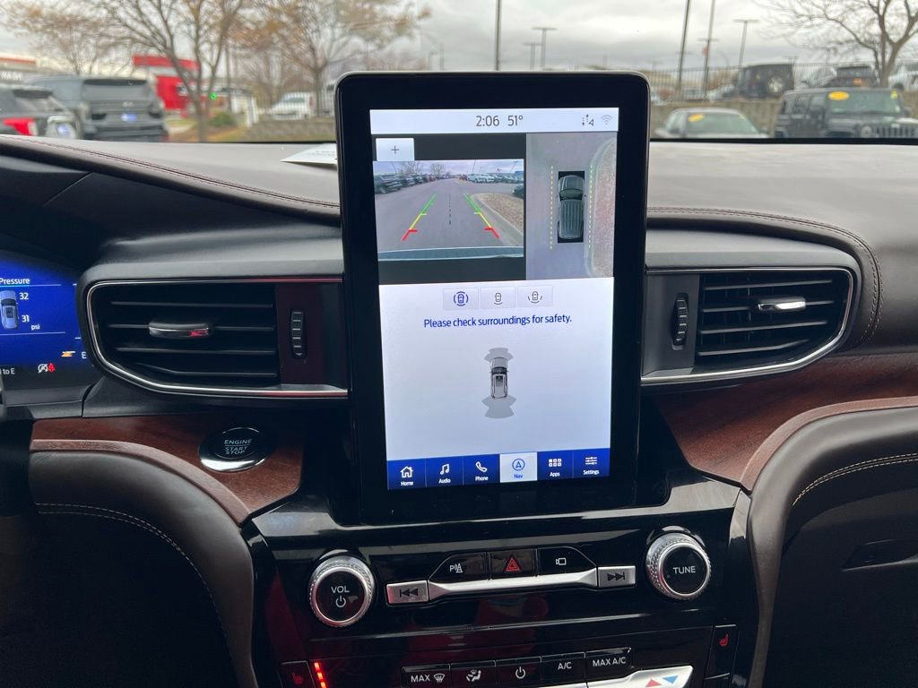 Used 2023 Ford Explorer King Ranch w/ Technology Package image 43