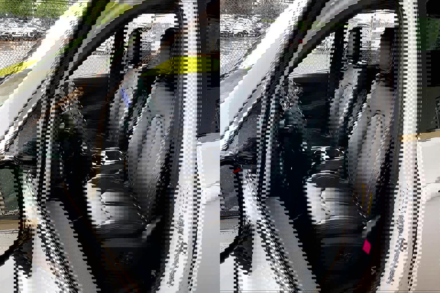 Used 2025 Chrysler Pacifica Select image 7