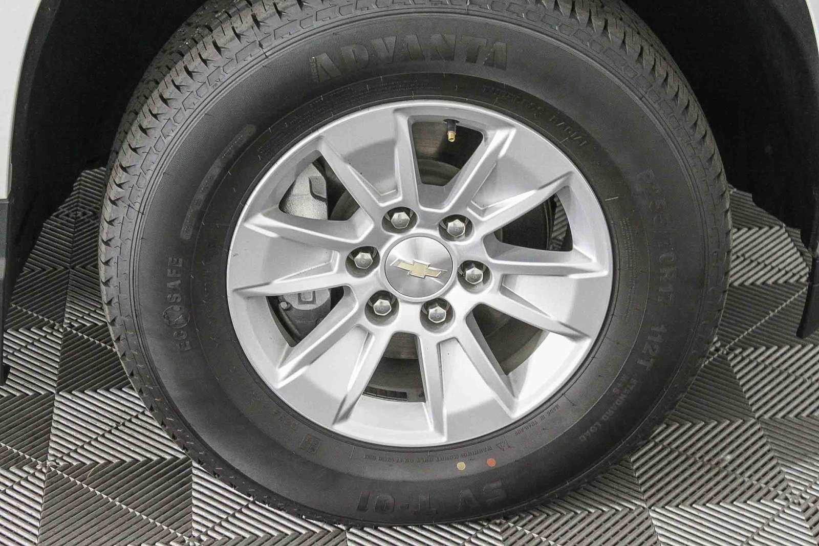 Used 2023 Chevrolet Silverado 1500 LT image 12