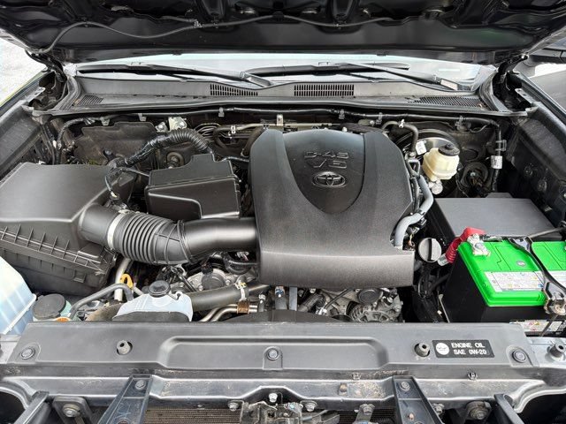 Used 2019 Toyota Tacoma SR w/ SR Convenience Package AWD/4WD image 33