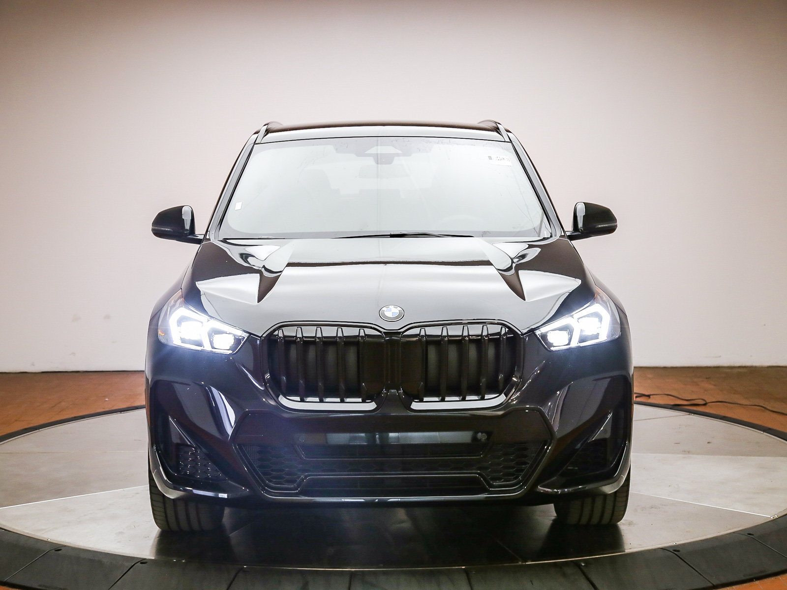 New 2027 BMW X1 xDrive28i AWD/4WD image 2