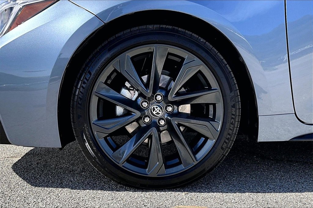 Certified 2025 Toyota Corolla XSE image 34