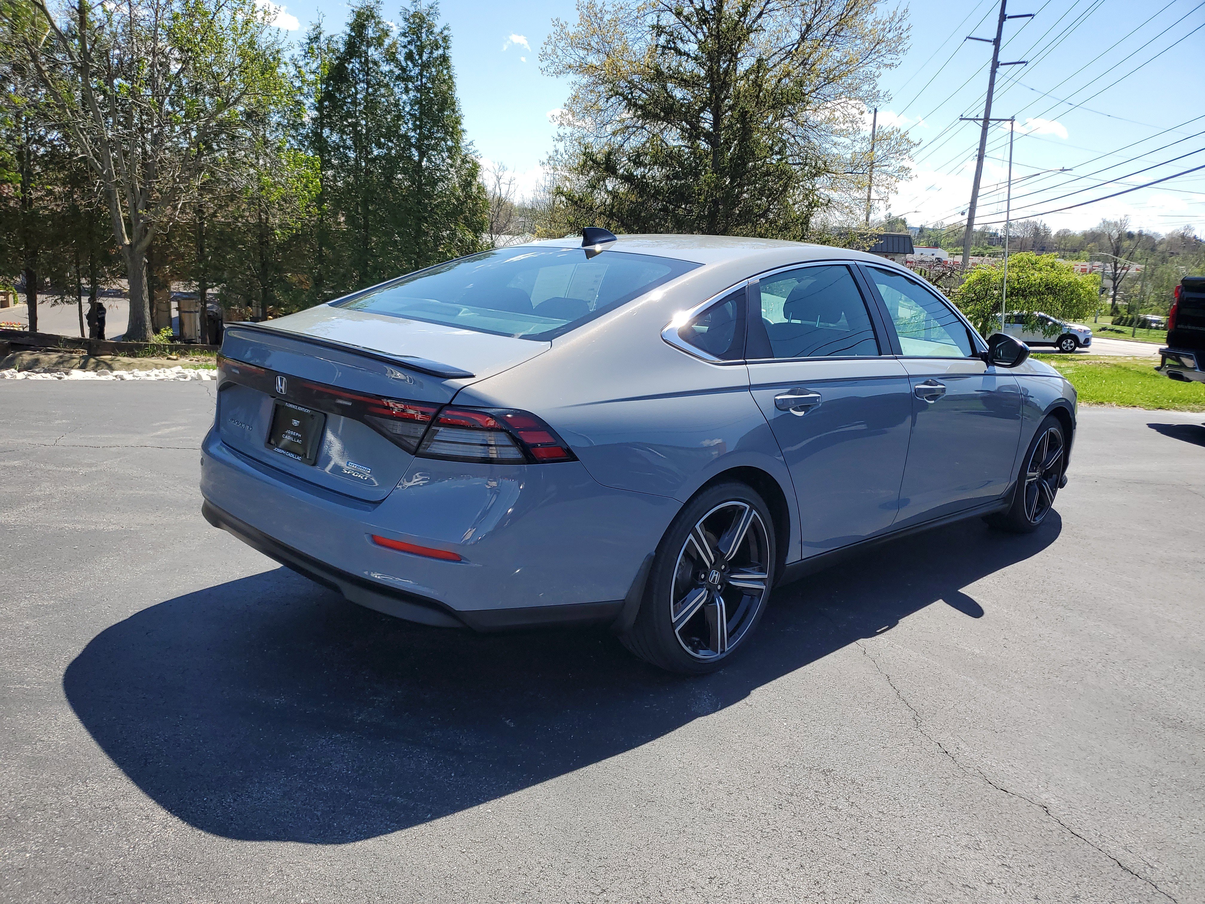 Used 2023 Honda Accord Sport image 3