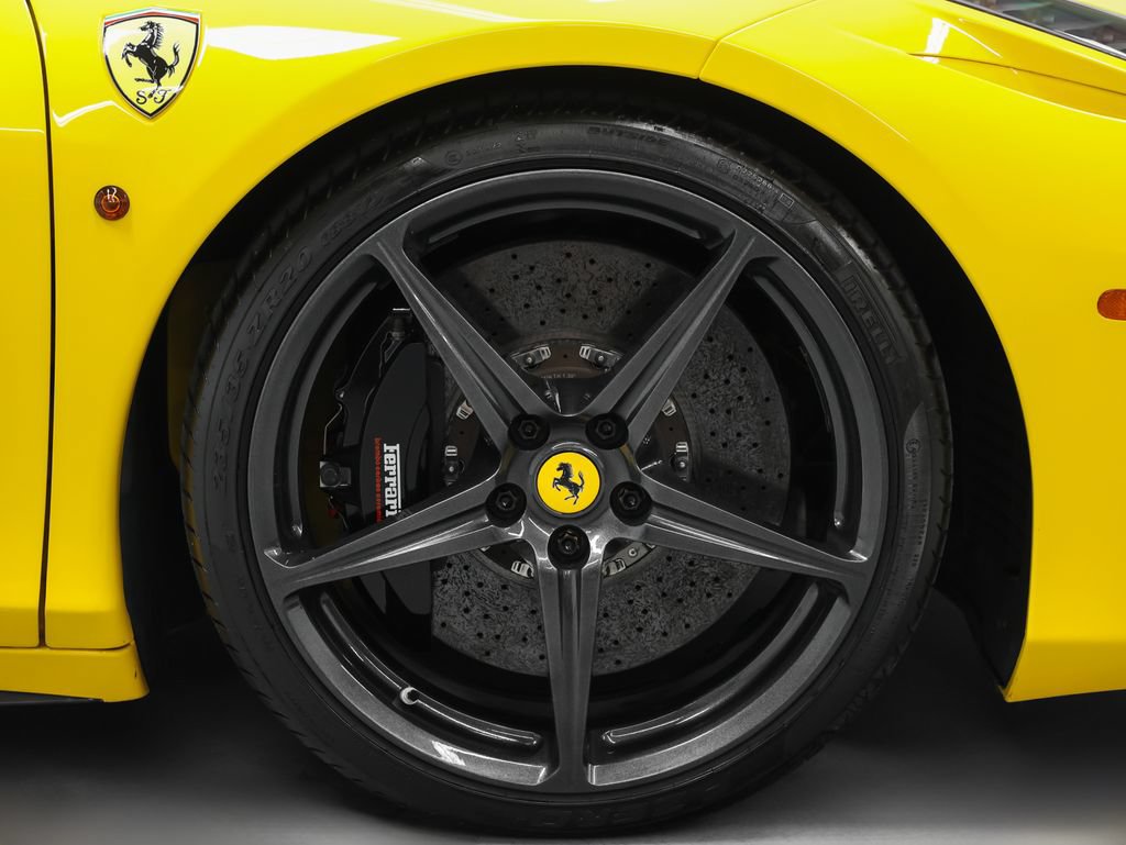 Used 2010 Ferrari 458 Italia Coupe RWD image 13