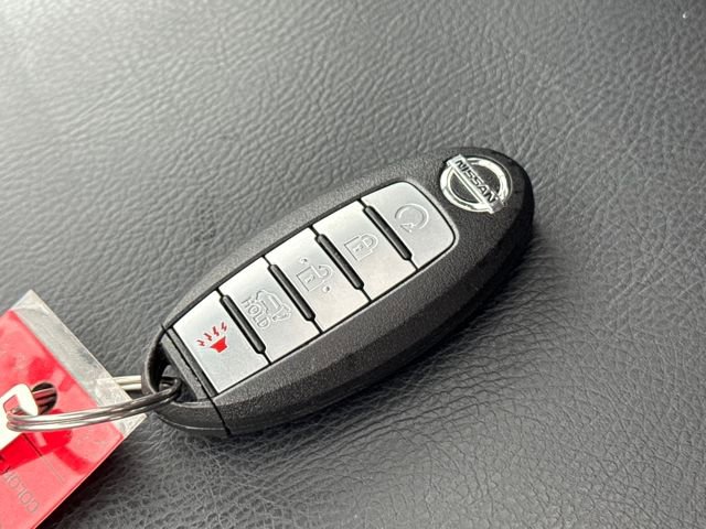 Used 2018 Nissan Pathfinder Platinum w/ Cargo Package image 29