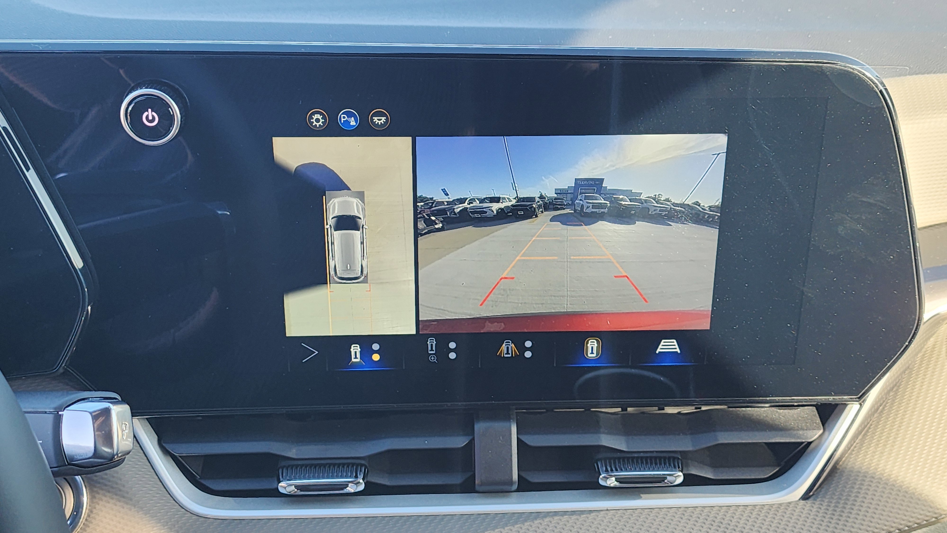 New 2026 Chevrolet Equinox LT w/ Convenience Package II image 14