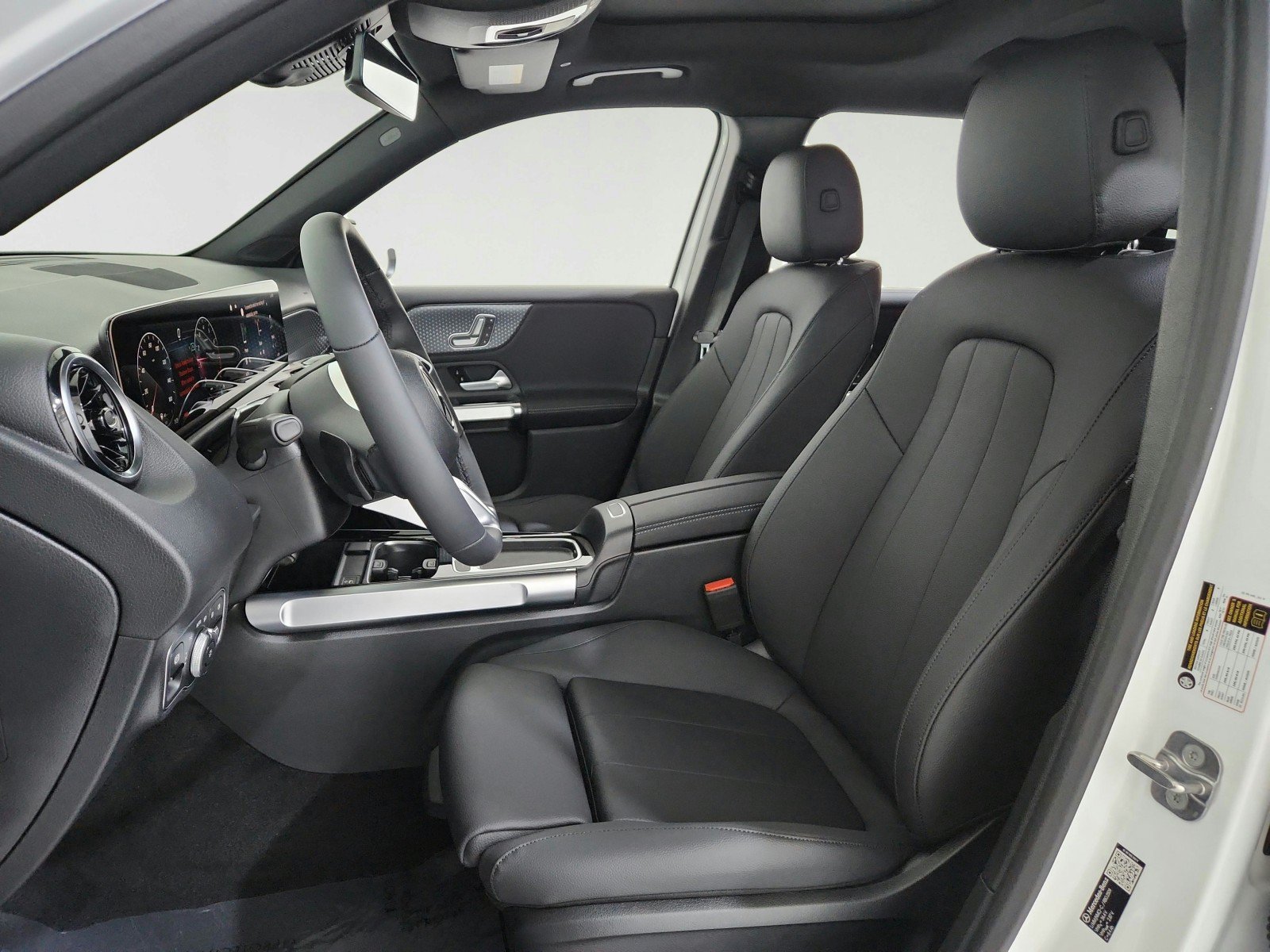 Certified 2026 Mercedes-Benz GLB 250 image 17