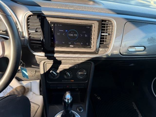 Used 2014 Volkswagen Beetle 2.5 image 24