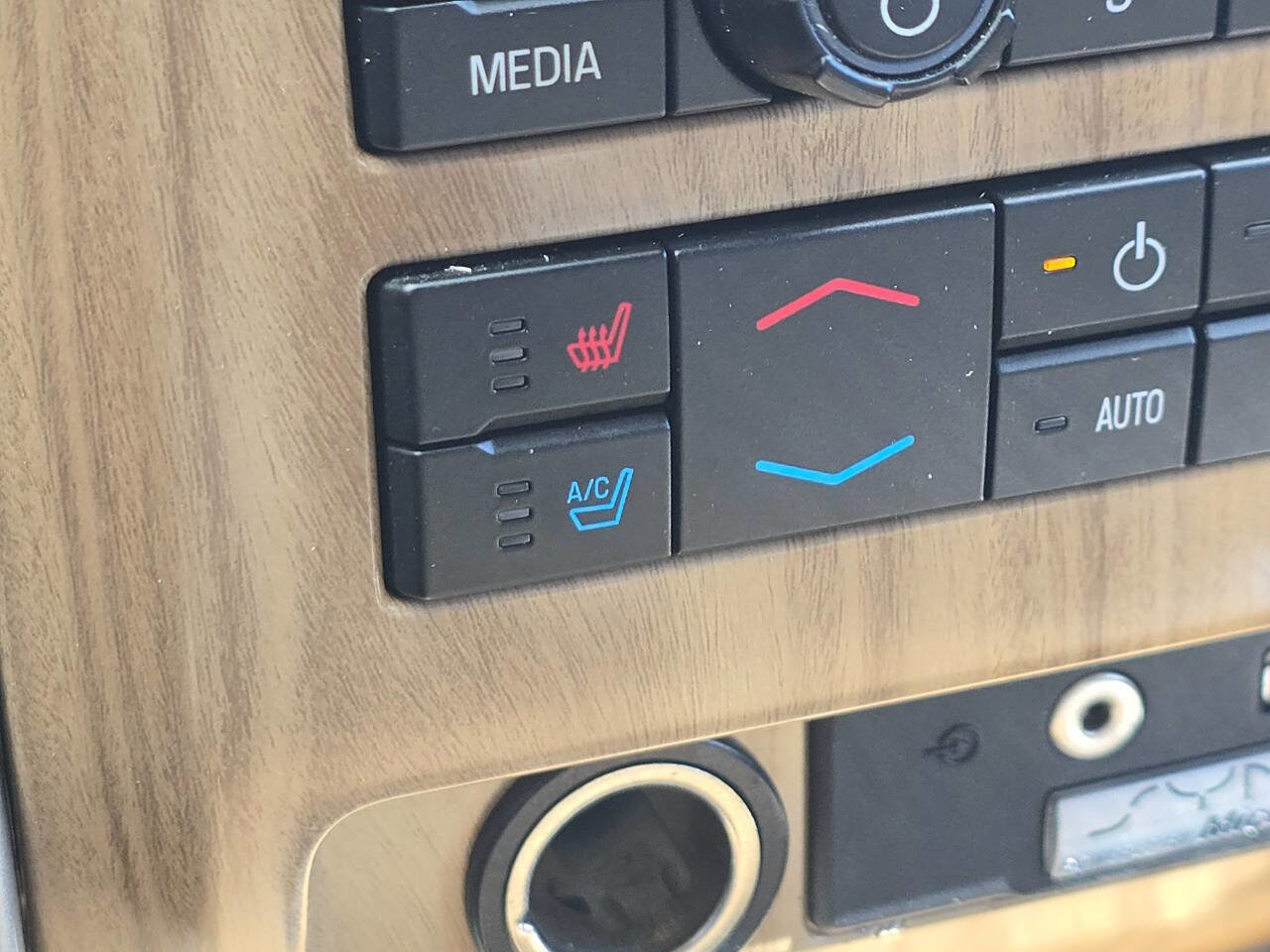 Used 2011 Ford F150 Lariat w/ Lariat Plus Pkg image 21