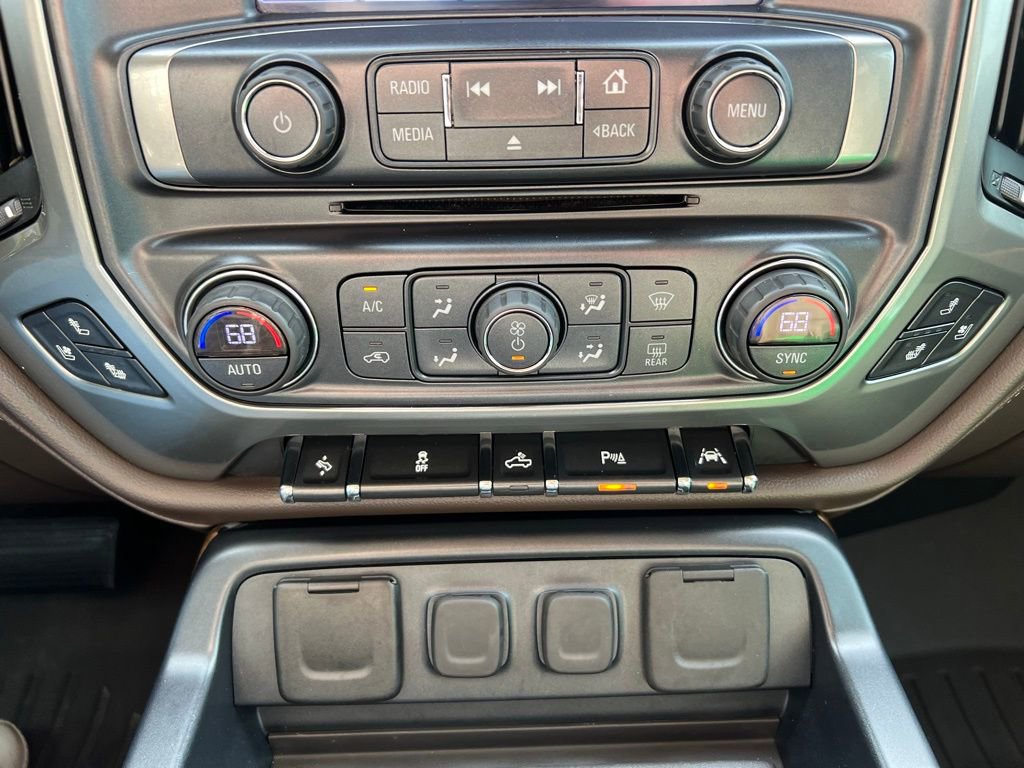 Used 2018 Chevrolet Silverado 1500 LTZ w/ Sport Package image 28