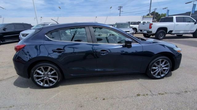 Used 2018 MAZDA MAZDA3 Touring image 9