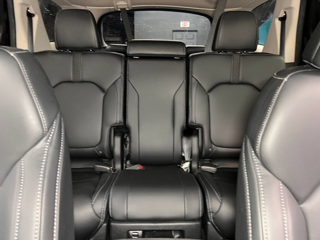 Used 2025 Honda Pilot EX-L image 30