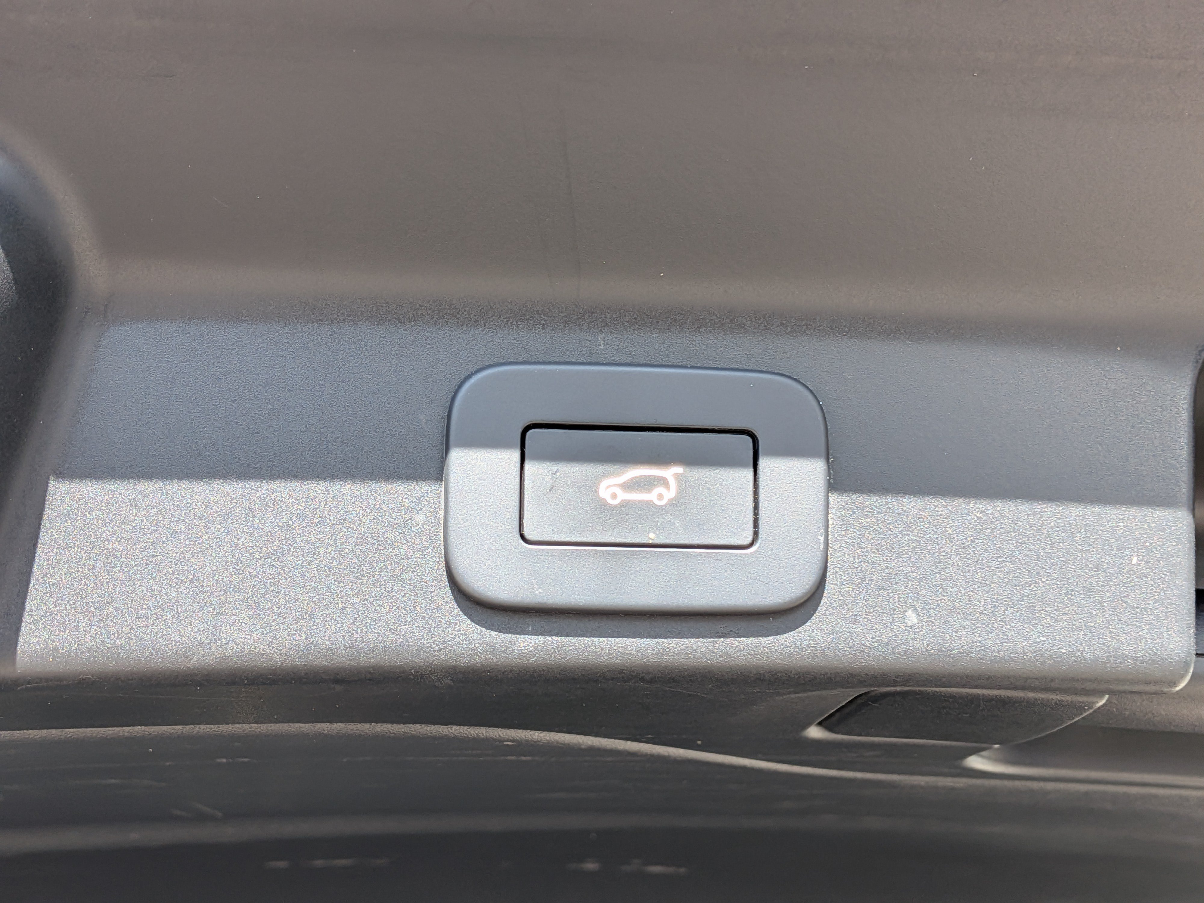 Used 2025 Jaguar F-PACE R-Dynamic S AWD/4WD image 14