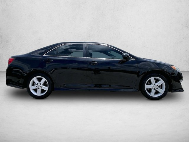 Used 2013 Toyota Camry SE FWD image 5