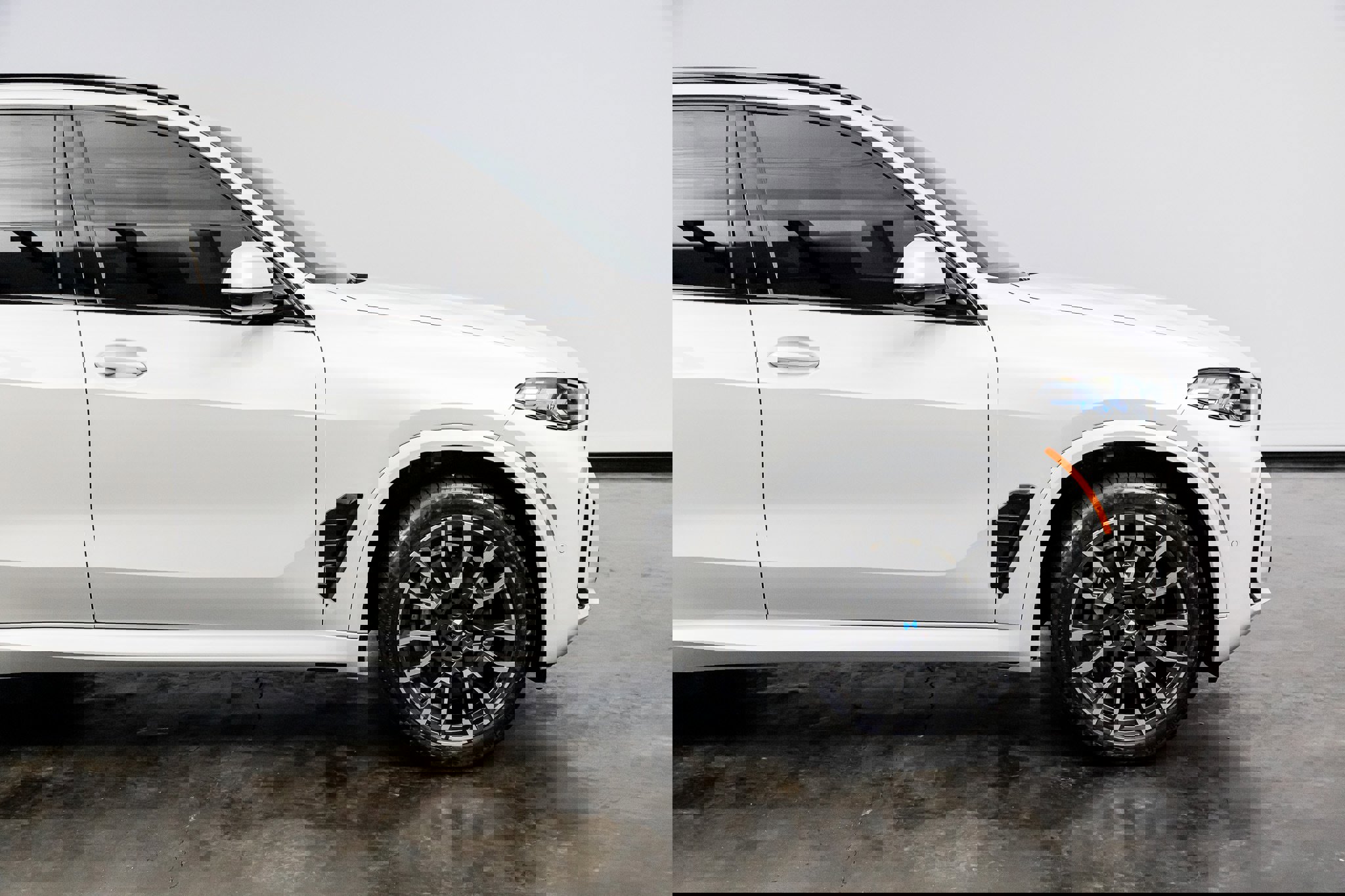 Used 2024 BMW X5 sDrive40i w/ M Sport Package image 23