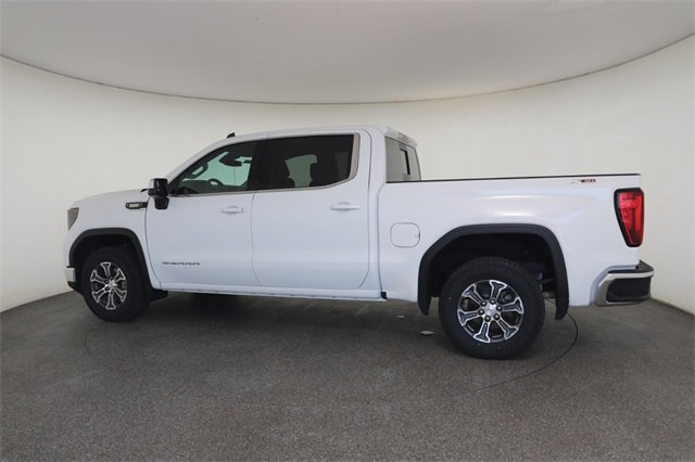 Used 2023 GMC Sierra 1500 SLE image 9